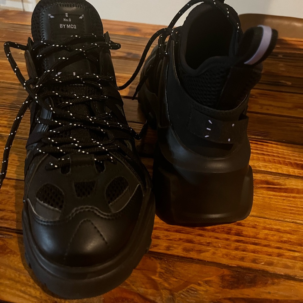 No. 0 By MCQ new without box size 42